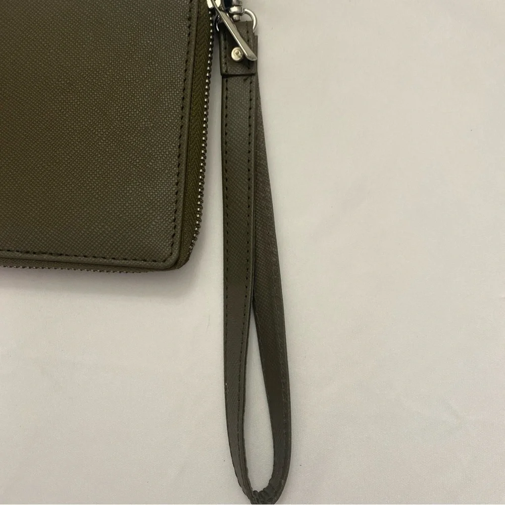 Estalon Womens Zip around Leather RFID Protection Wristlet Wallet Khaki Saffiano